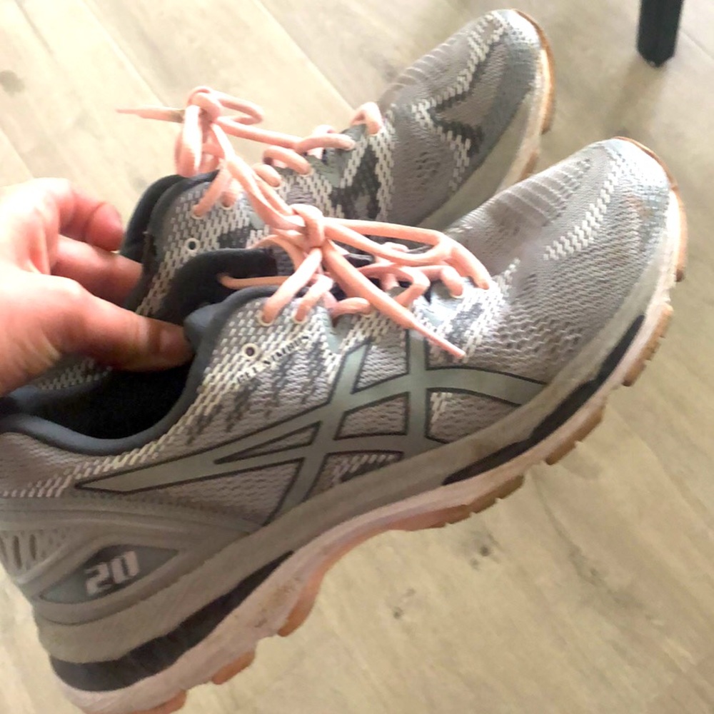 ASICs Athletic shoes